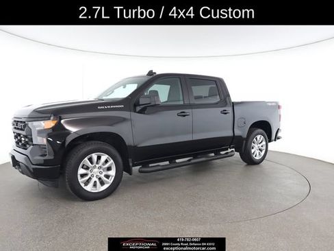 Used 2024 Chevrolet Silverado 1500 Custom AWD/4WD image 3