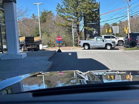 Used 2026 GMC Yukon Denali AWD/4WD image 31