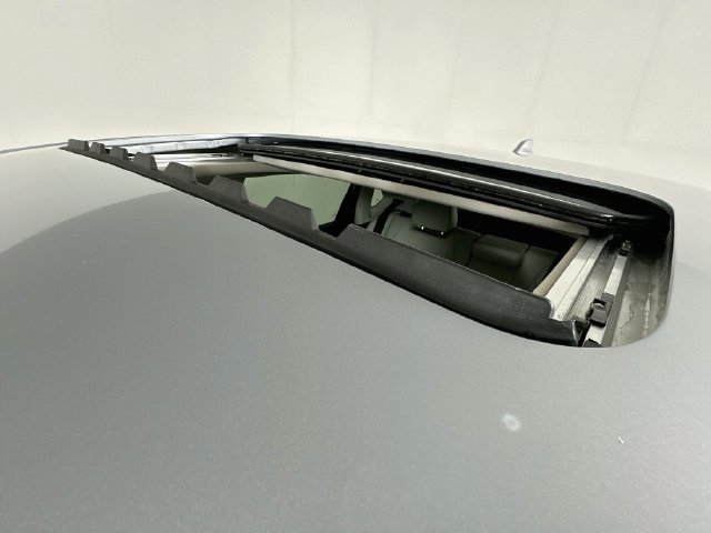 Certified 2026 Honda HR-V EX-L image 9