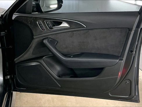 Used 2017 Audi S6 Prestige image 27