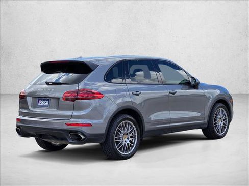 Used 2016 Porsche Cayenne AWD/4WD image 5