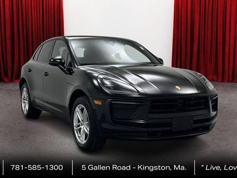 Used 2022 Porsche Macan AWD/4WD image 3