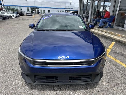 Used 2025 Kia K4 FWD image 2