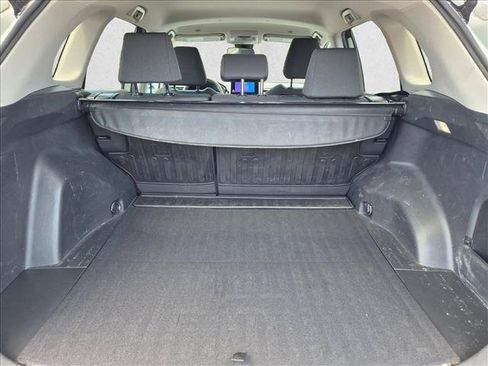 Used 2023 Toyota RAV4 XLE FWD image 6