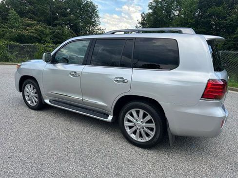 Used 2009 Lexus LX 570 4WD image 6