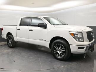 Used 2024 Nissan Titan SV AWD/4WD video 1