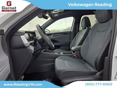 New 2026 Volkswagen Tiguan SE R-Line image 12