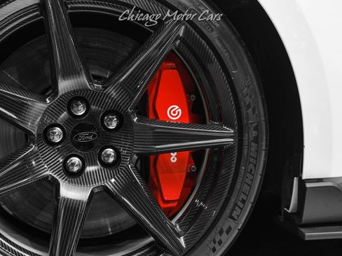 Used 2022 Ford Mustang Shelby GT500 w/ Carbon Fiber Track Pack RWD image 49