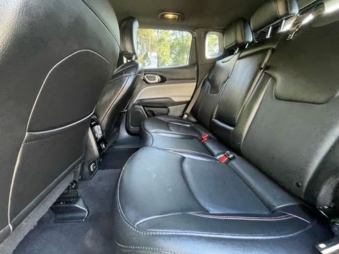 Used 2023 Jeep Compass Limited image 29