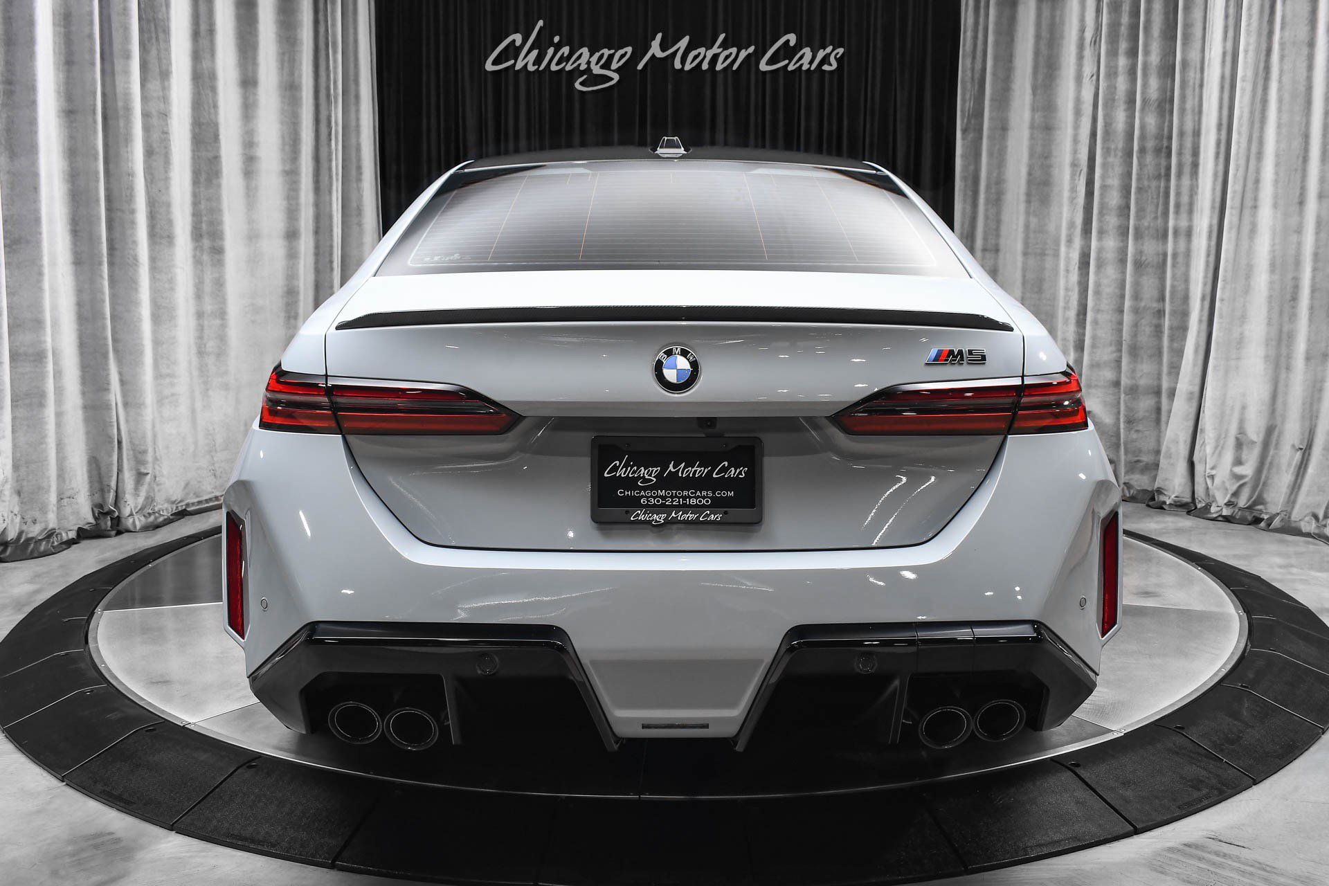 Used 2025 BMW M5 w/ Carbon Package AWD/4WD image 4