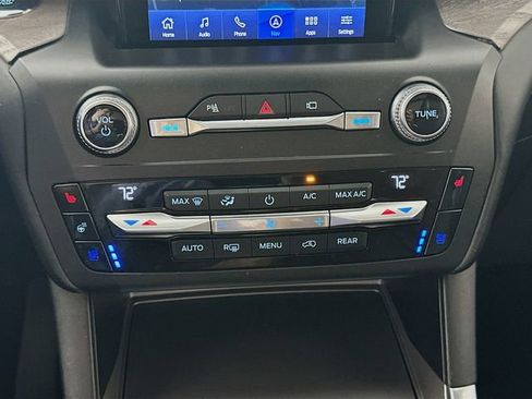 Used 2020 Ford Explorer Platinum AWD/4WD image 16
