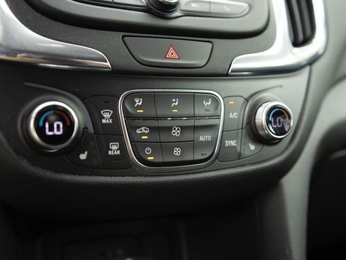 Used 2020 Chevrolet Equinox LT AWD/4WD image 9