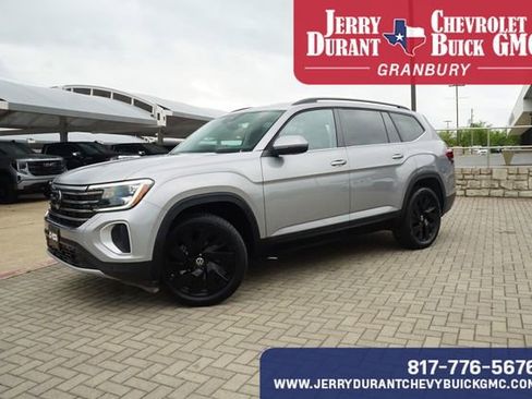 Used 2024 Volkswagen Atlas SE image 4