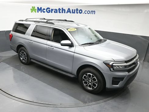 Used 2024 Ford Expedition Max XLT AWD/4WD image 3
