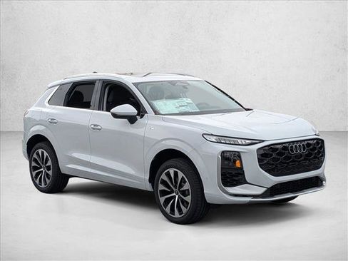 New 2026 Audi Q3 quattro 2.0T image 5