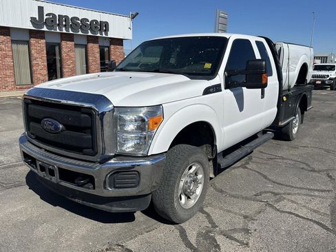 Used 2016 Ford F250 XL w/ XL Appearance Package AWD/4WD image 8