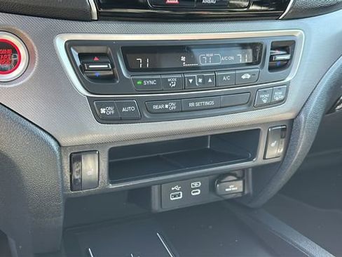 Used 2025 Honda Ridgeline RTL+ image 19