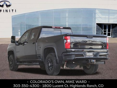Used 2023 Chevrolet Silverado 2500 LTZ w/ LTZ Plus Package image 3