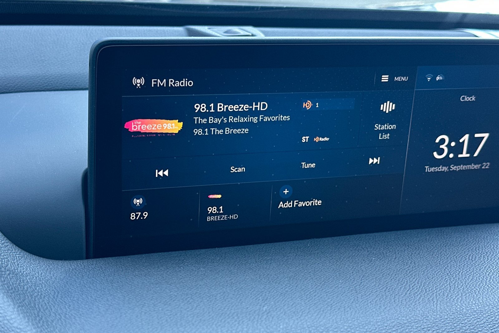 Used 2023 Acura TLX FWD image 17