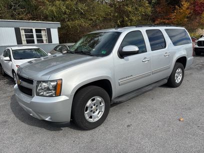 Used 2014 Chevrolet Suburban LT w/ Luxury Package