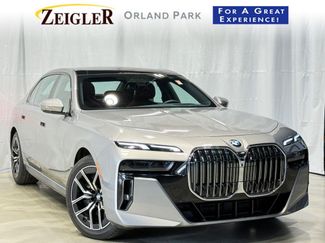 Used 2023 BMW 760i xDrive video 1