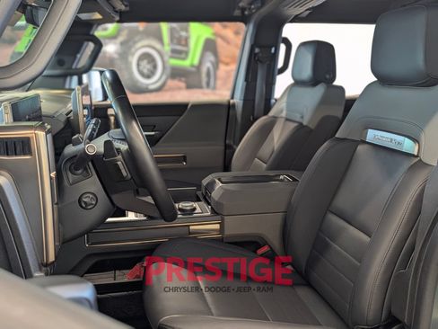 Used 2024 GMC Hummer EV 3X AWD/4WD image 29