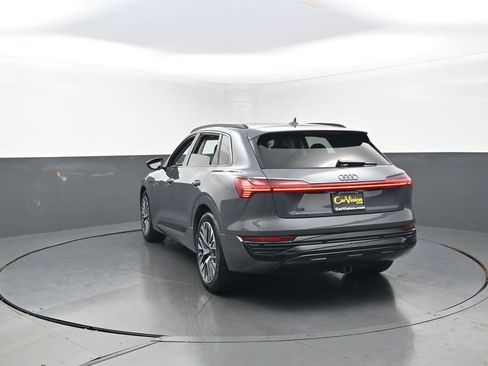 Used 2024 Audi Q8 e-tron Prestige w/ Prestige Package image 6