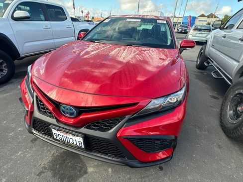 Certified 2023 Toyota Camry SE FWD image 3