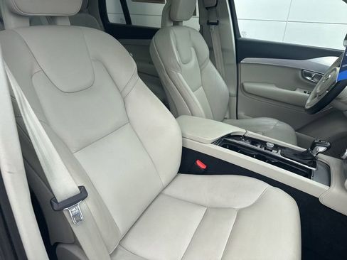 Used 2018 Volvo XC90 T6 Momentum w/ Convenience Package AWD/4WD image 31