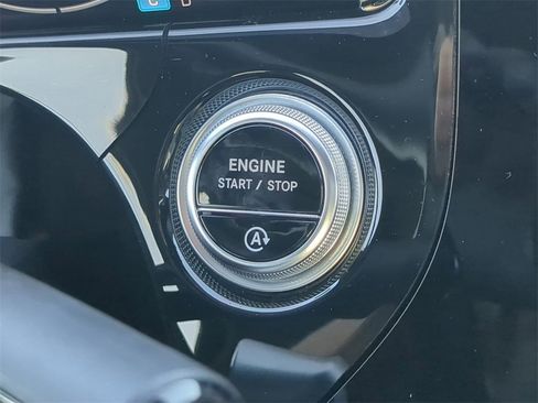 Used 2025 Mercedes-Benz E 350 4MATIC Sedan image 30