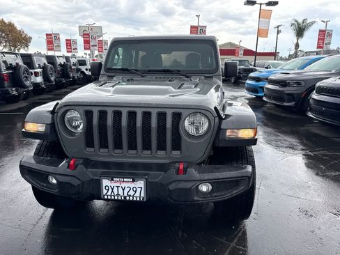 Used 2021 Jeep Wrangler Unlimited Rubicon AWD/4WD image 3