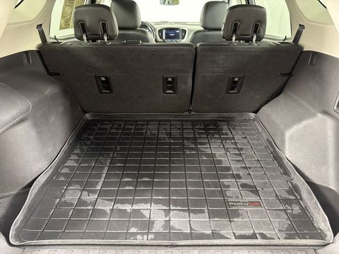 Used 2018 GMC Terrain Denali w/ Advanced Safety Package image 17