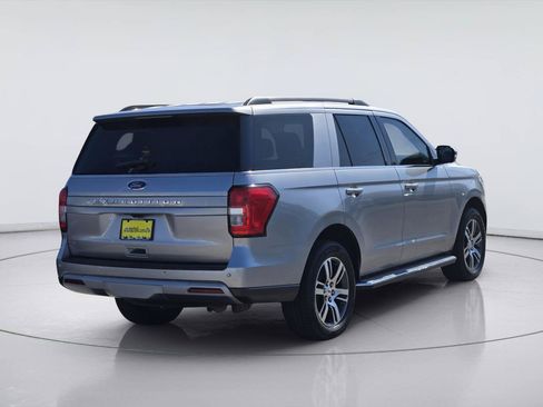 Used 2022 Ford Expedition XLT RWD image 8