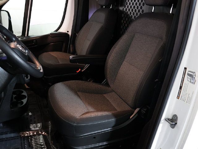 Used 2025 RAM ProMaster 2500 w/ U-Haul Equipment Group FWD image 4