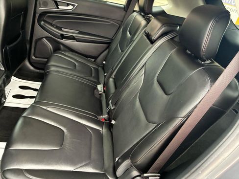 Used 2021 Ford Edge Titanium AWD/4WD image 10