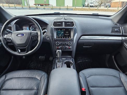 Used 2018 Ford Explorer XLT w/ Equipment Group 202A image 39
