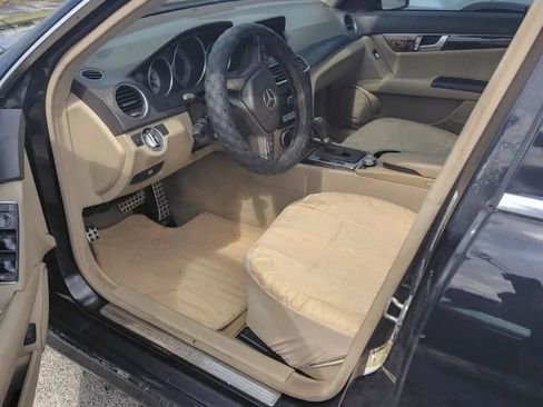 Used 2012 Mercedes-Benz C 250 Sedan image 5