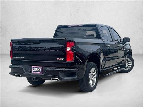 Used 2023 Chevrolet Silverado 1500 RST w/ Z71 Off-Road Package AWD/4WD image 2