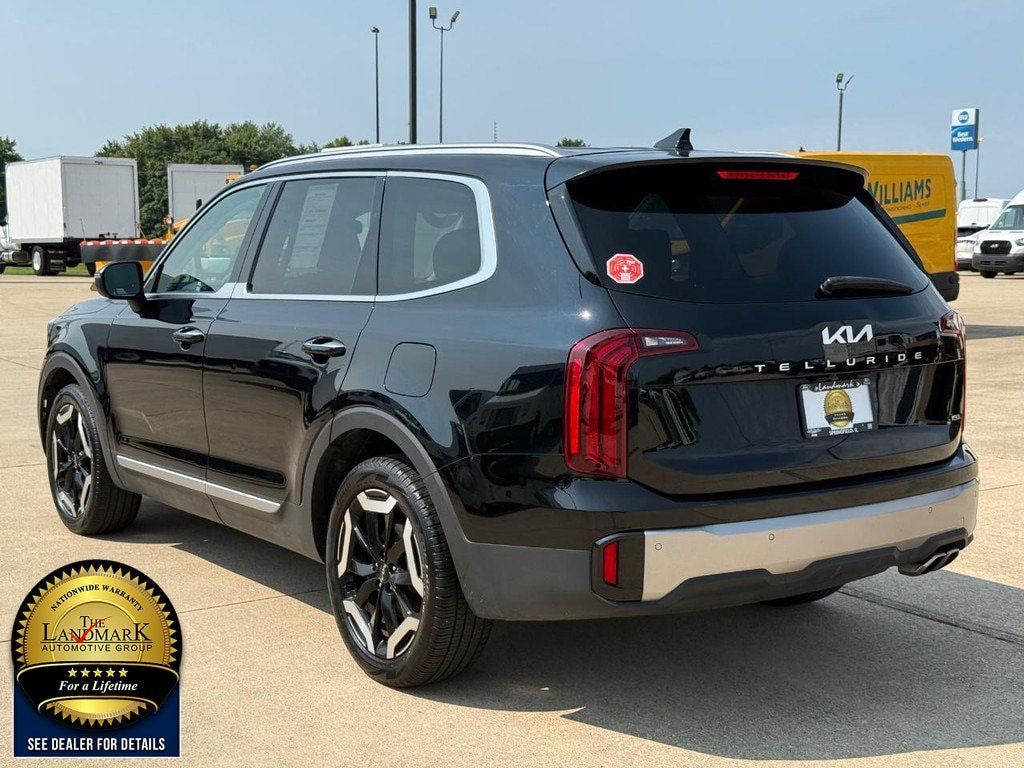 Used 2025 Kia Telluride S AWD/4WD image 7