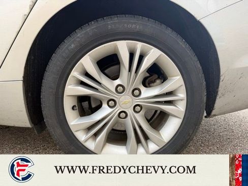 Used 2014 Chevrolet Impala LT w/ Convenience Package FWD image 27