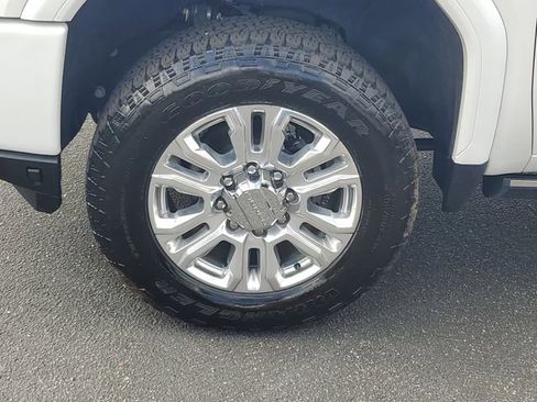 Used 2023 GMC Sierra 3500 Denali w/ Denali Ultimate Package AWD/4WD image 30