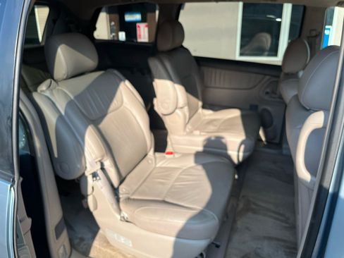 Used 2008 Toyota Sienna XLE Limited AWD/4WD image 36