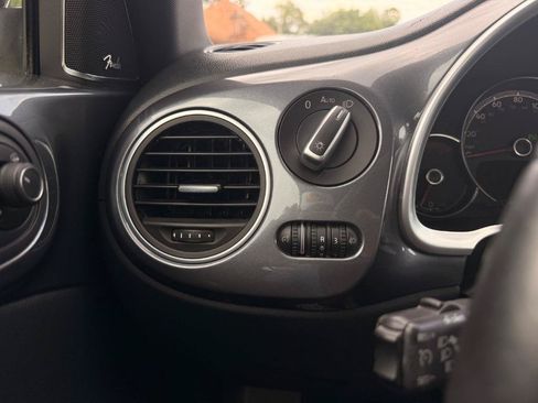 Used 2017 Volkswagen Beetle 1.8T FWD image 10