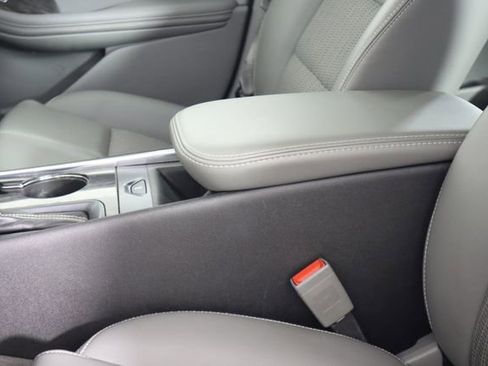 Used 2015 Chevrolet Impala LT FWD image 39