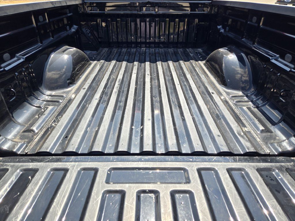 Used 2022 Chevrolet Colorado LT w/ Fleet Safety Package RWD image 30