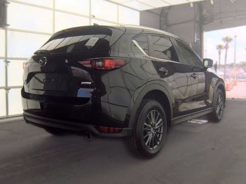 Used 2019 MAZDA CX-5 Touring FWD image 2