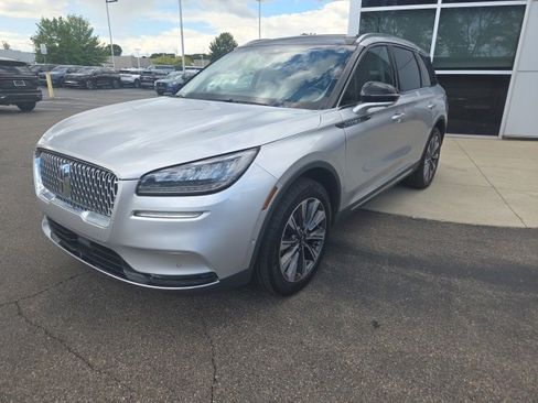 Used 2020 Lincoln Corsair Reserve w/ Equipment Group 201A image 9