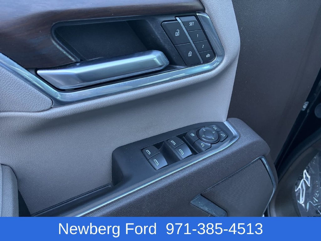 Used 2025 GMC Sierra 1500 SLT AWD/4WD image 14
