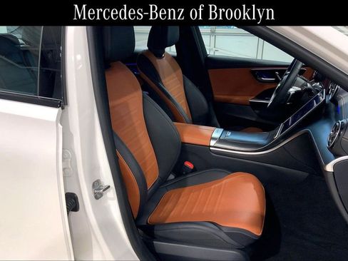 Used 2024 Mercedes-Benz C 300 4MATIC Sedan image 9