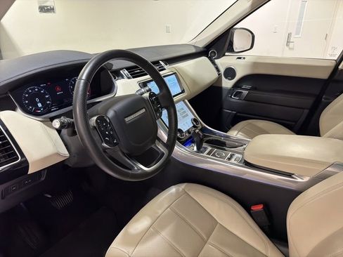 Used 2020 Land Rover Range Rover Sport HSE image 10